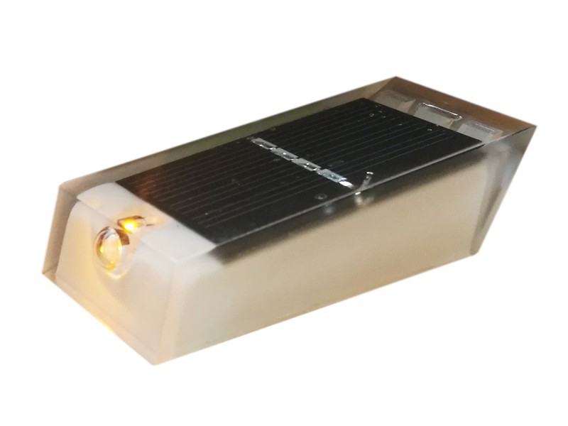 LED solaire - signalisation ralentisseurs ou coussin berlinois