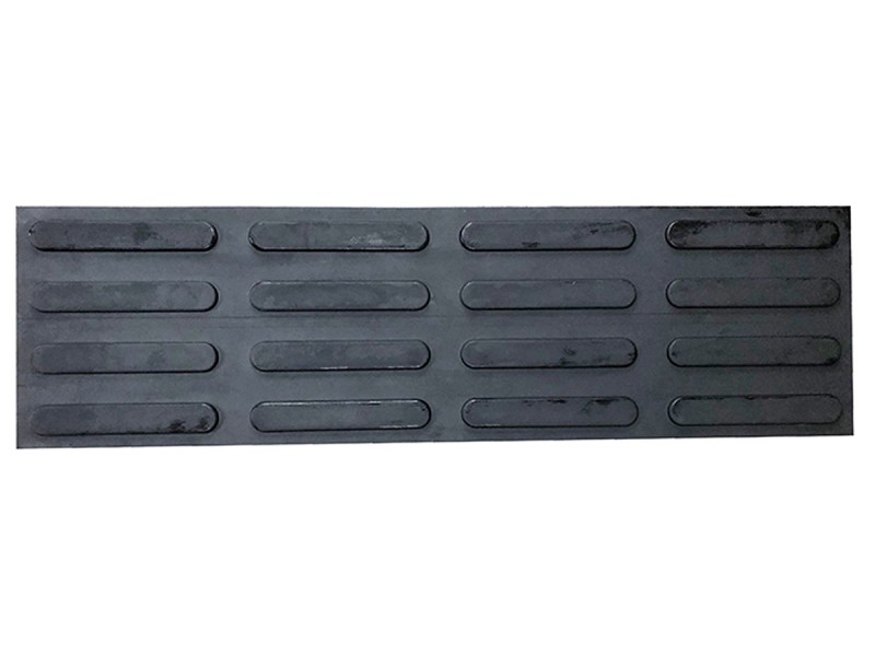 Bande de guidage podotactile en caoutchouc - 4 bandes - vendu par 5 Bande de guidage podotactile en caoutchouc - 4 bandes - vendu par 5