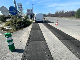 Plaque de roulage antidérapante - supporte jusqu'à 40 tonnes
