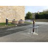 Etrier de protection 3 pieds haut à sceller galvanisé Ø60mm