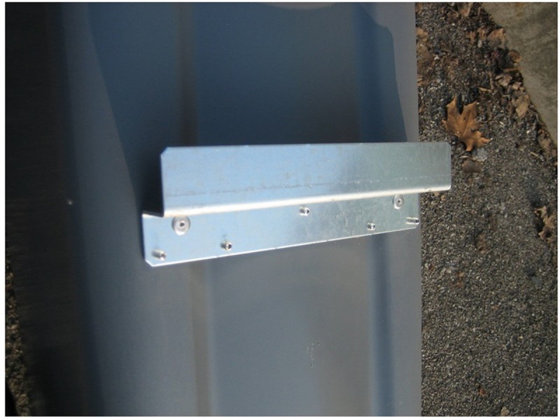 Barre ventrale pour conteneur poubelle 2 et 4 roues
