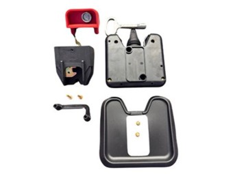 Serrure automatique à déverrouillage par gravite pour bacs SULO