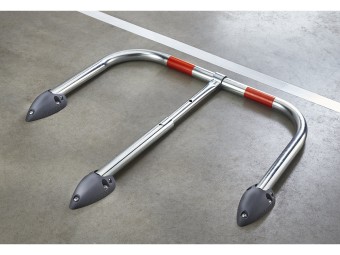 Arceau de parking rabattable économique pieds haute résistance