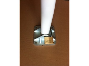 Arceau de parking rabatable 2 pieds blanc et rouge