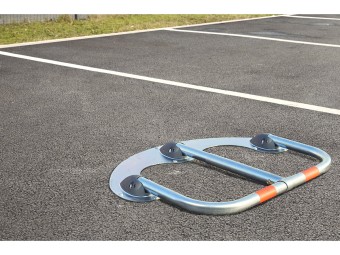 Arceau de parking spécial macadam