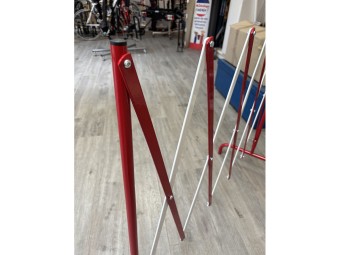 Barrière droite extensible en acier - 2,85m