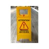 Chevalet de signalisation &quot;Travaux en cours&quot;
