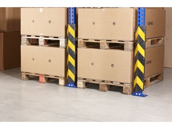 Cornière en caoutchouc de protection d'échelles et montants de rack