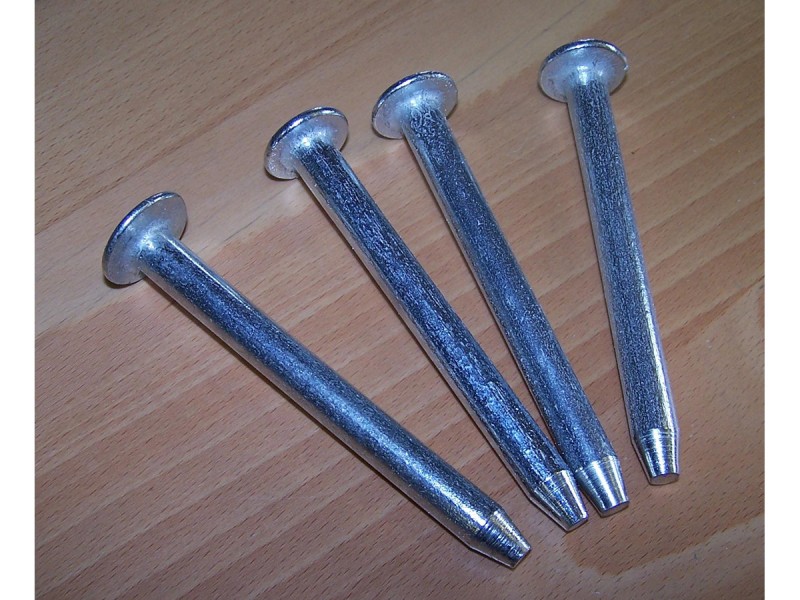 Lot de 4 pitons d'ancrage à frapper au marteau pour ralentisseurs Lot de 4 pitons d'ancrage à frapper au marteau pour ralentisseurs