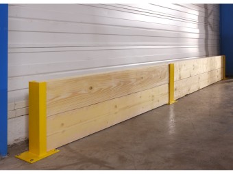 Traverse de protection de rack avec madrier en sapin