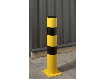 Poteau de protection jaune et noir