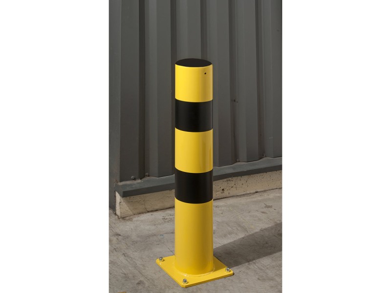 Poteau de protection jaune et noir