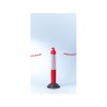 Poteau de signalisation sur base flexible avec anneau passe chaîne
