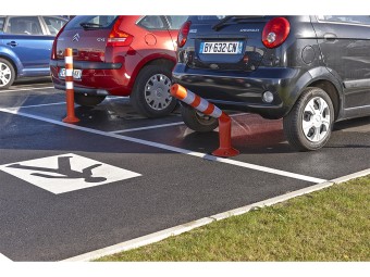 Poteau flexible avec mémoire de forme
