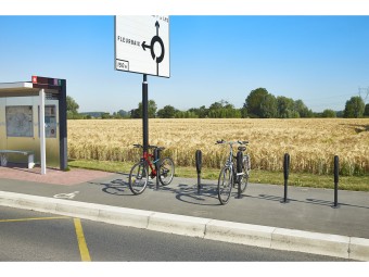 Poteau support 2 vélos avec appui en caoutchouc recyclé
