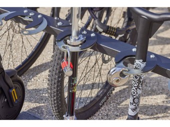 Range 6 trottinettes + 3 vélos sur platine