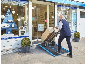 Rampe PMR pliable en aluminium avec carillon