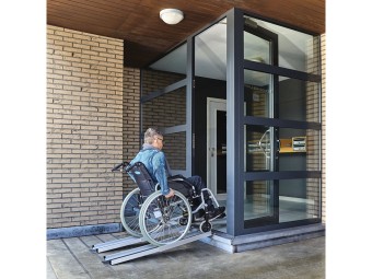 Lot de 2 rampes PMR aluminium télescopiques universelles