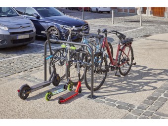 Range 6 trottinettes + 3 vélos sur platine