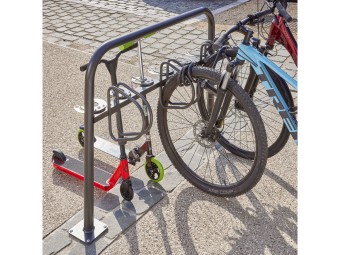 Range 6 trottinettes + 3 vélos sur platine