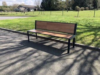 Banc public Square stratifié compact