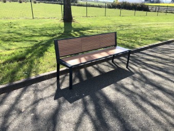Banc public Square stratifié compact