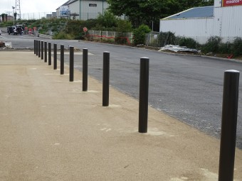 Borne anti belier acier peint