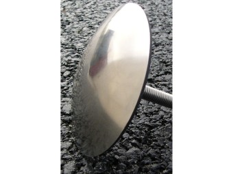 Clou de voirie en inox poli