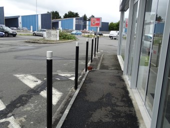 Potelet Chartrons PMR tête 1 gorge