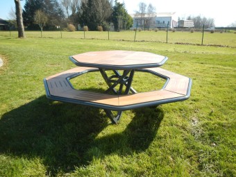 Table pique nique octogonale Horizon stratifié compact
