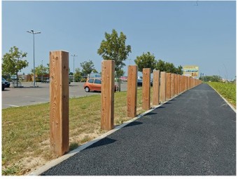 Borne anti-stationnement en bois carré pointe diamant