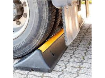 Butée de parking pour poids lourds