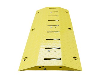 Ralentisseur et dos d'âne – Matériel professionnel | Equipexpert