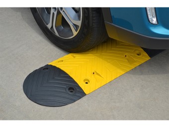 Ralentisseur 50 cm - 30 km/h - en pack près à poser