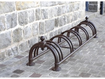 Range 5 vélos Versailles à simple niveau