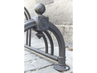 Range 5 vélos Versailles à double niveau