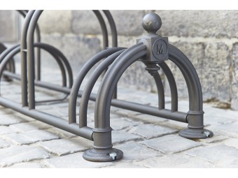 Range 5 vélos Versailles à double niveau