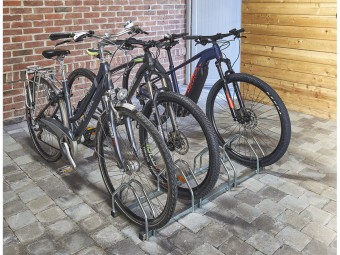 Râtelier 4 vélos - 3 largeurs de pneus différentes