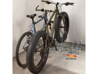 Râtelier 3 vélos sur 2 niveaux pour fat bike - largeur pneu ajustable