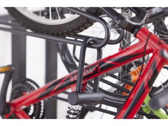 Râtelier 2 ou 4 vélos rangement vertical sur pied