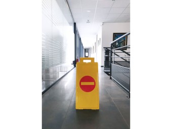 Panneau chevalet - SENS INTERDIT - vendu par lot de 10