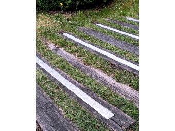 Plat de marche antidérapant - vendu par lot de 10