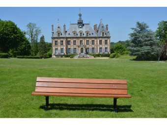 Banc en bois exotique et pieds en fonte Nice