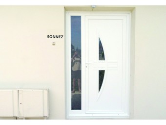 Pochette de lettres adhésives noires - vendu par lot de 5