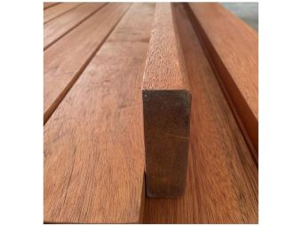 Lames en bois exotique pour bancs publics