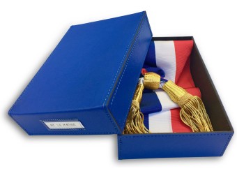 Boîte de rangement pour écharpe