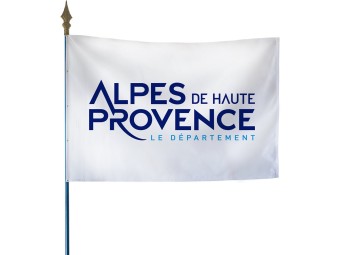 Drapeau des départements français sur hampe