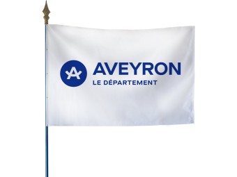 Drapeau des départements français sur hampe