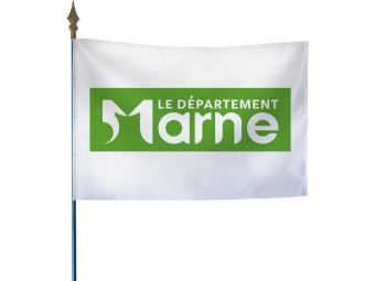 Drapeau des départements français sur hampe