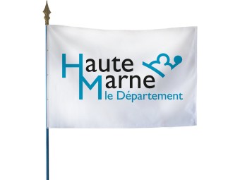 Drapeau des départements français sur hampe